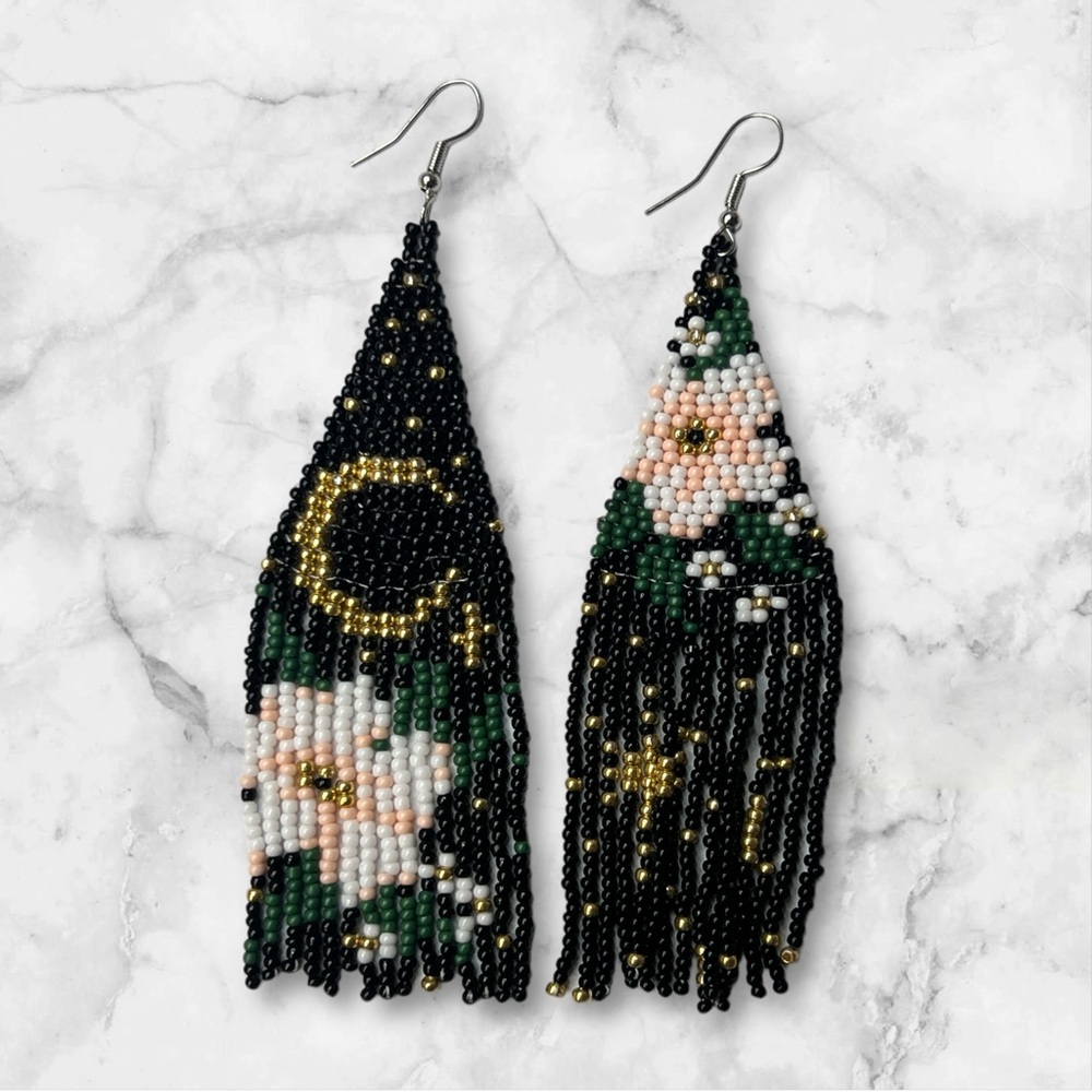 Stunning vintage inspired seed bead earrings